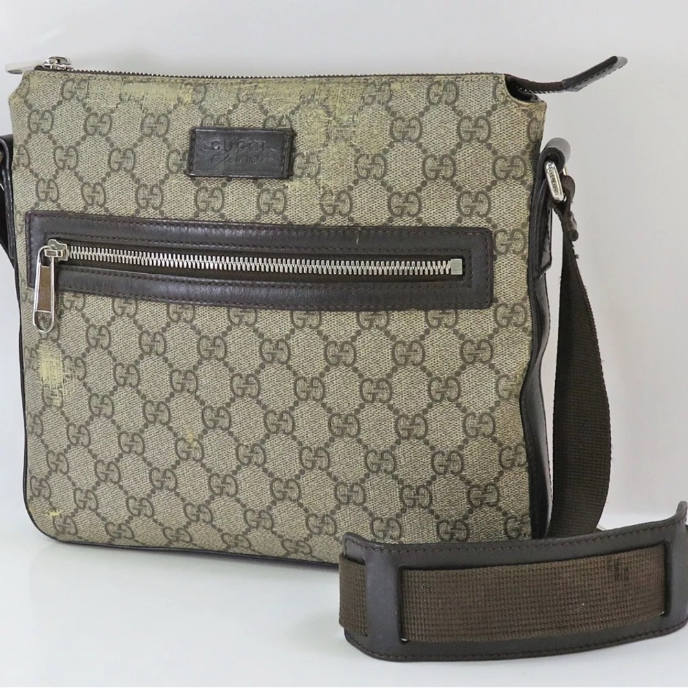 Authentic Gucci Purse.